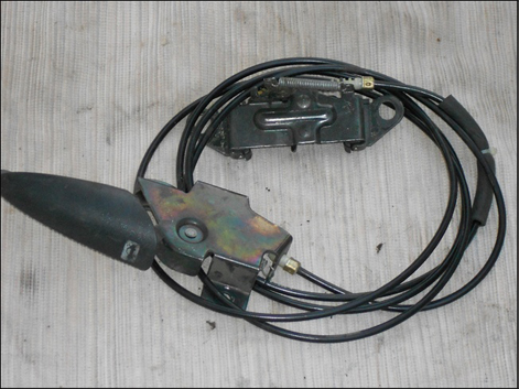 Cable de coffre arriére avec poignée